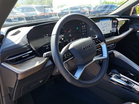 Used 2025 Audi Q5 Premium w/ Convenience Package AWD/4WD image 7