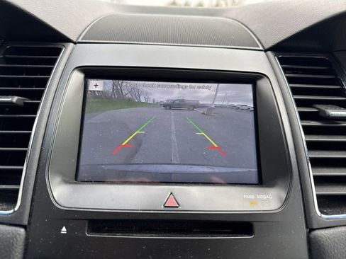 Used 2018 Ford Taurus SEL w/ Equipment Group 201A image 29