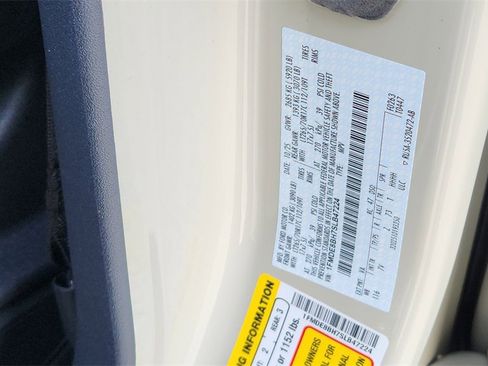 New 2025 Ford Bronco Outer Banks w/ Black Appearance Package image 27