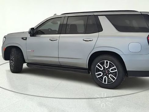 Used 2024 GMC Yukon AT4 w/ AT4 Premium Plus Package AWD/4WD image 3