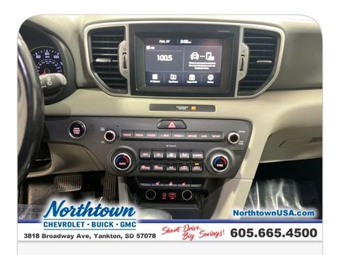 Used 2017 Kia Sportage EX w/ EX Premium Package image 18