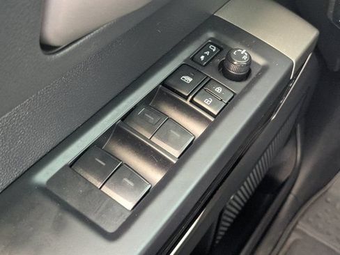 Used 2024 Toyota Tundra Limited AWD/4WD image 26