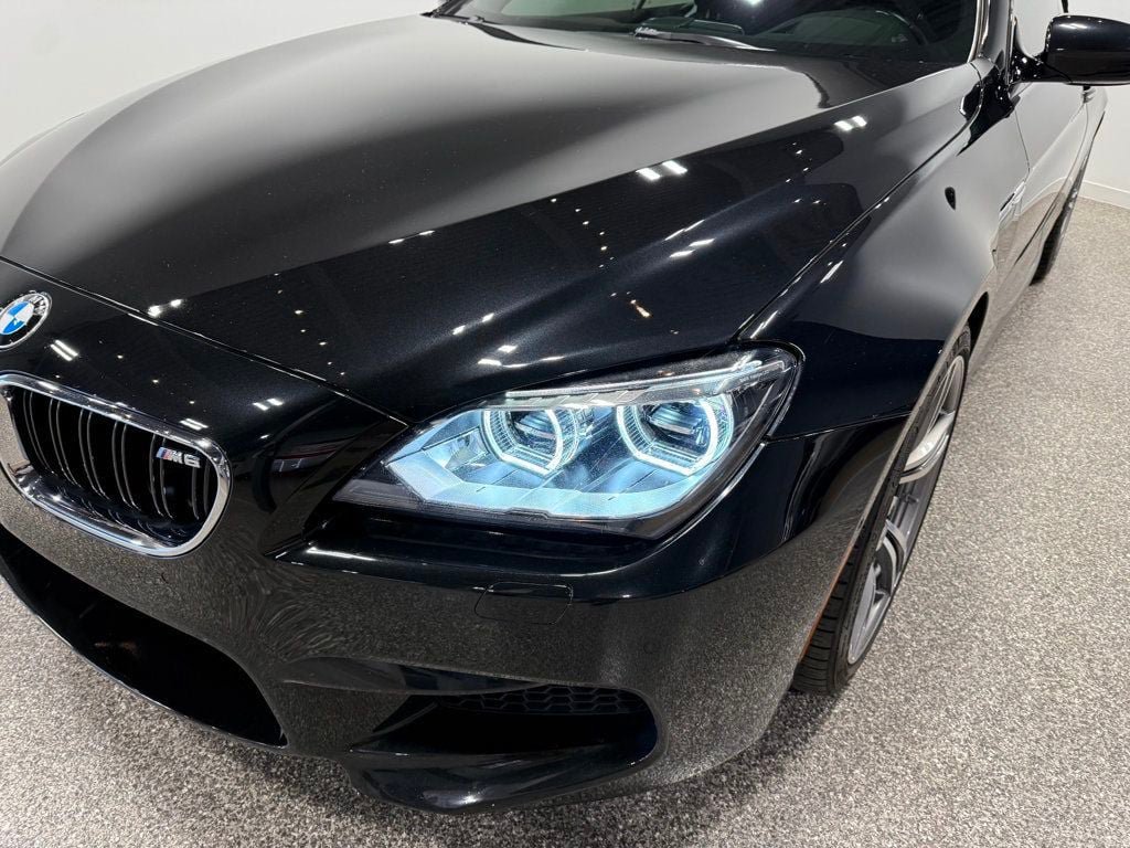 Used 2013 BMW M6 Convertible RWD image 2