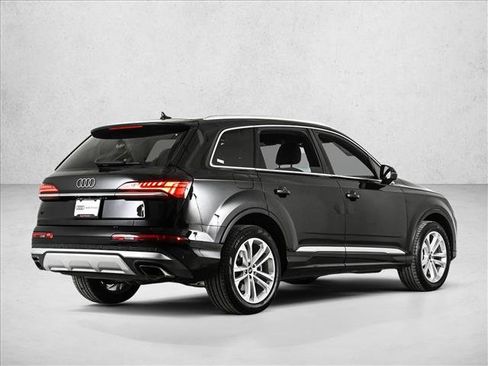 Used 2025 Audi Q7 3.0T Premium Plus image 5