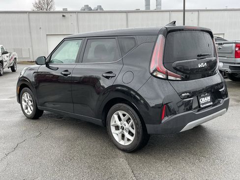 Used 2023 Kia Soul LX w/ Option Group 015 image 5