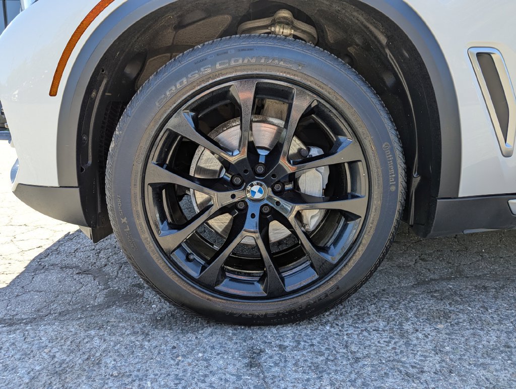 Used 2021 BMW X5 xDrive40i w/ Premium Package AWD/4WD image 51