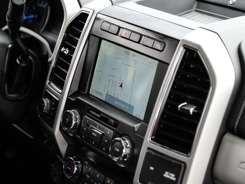 Used 2021 Ford F350 Lariat AWD/4WD image 31