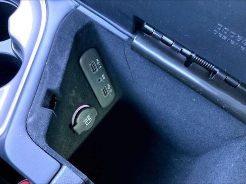 Used 2022 Dodge Challenger SXT w/ Blacktop Package image 27