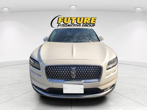 Used 2023 Lincoln Nautilus Reserve FWD image 2