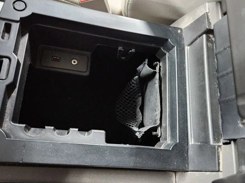 Used 2014 Ford Expedition XLT image 50