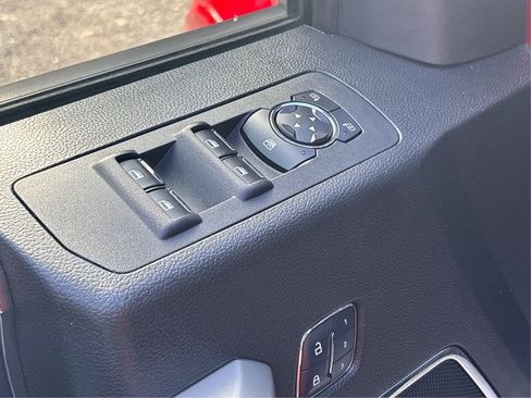 Used 2018 Ford F150 Lariat w/ Equipment Group 502A Luxury image 22