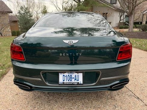 Used 2025 Bentley Flying Spur Plug-In Hybrid image 8