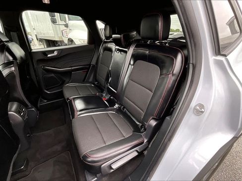 Used 2025 Ford Escape ST-Line w/ Tech Pack #1 FWD image 15