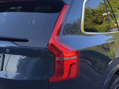 Used 2020 Volvo XC90 T8 Inscription AWD/4WD image 45