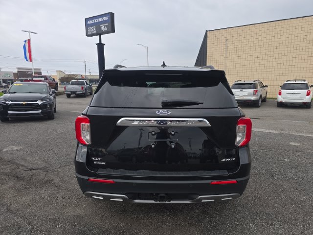 Certified 2023 Ford Explorer XLT AWD/4WD image 6