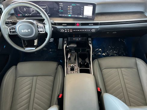 Certified 2024 Kia Sorento SX Prestige w/ Sage Leather Package image 12