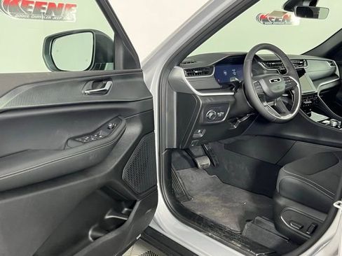 New 2025 Jeep Grand Cherokee Laredo X w/ Luxury Tech Group I image 22