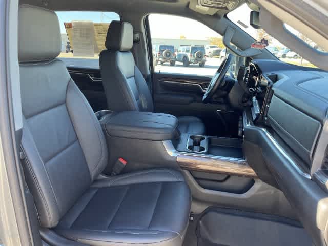 Used 2025 Chevrolet Silverado 3500 LT w/ All Star Edition AWD/4WD image 19