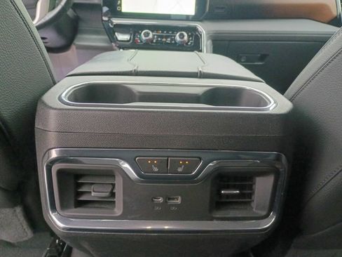 Used 2023 GMC Sierra 1500 Denali image 42