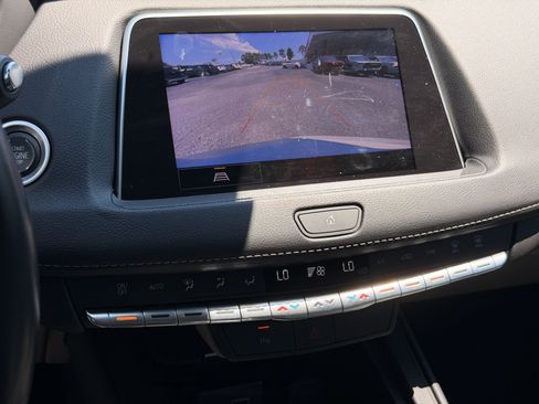 Used 2023 Cadillac XT4 Luxury FWD image 25