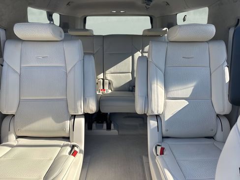 Used 2025 Cadillac Escalade ESV Sport Platinum w/ LPO, ONYX Package image 13