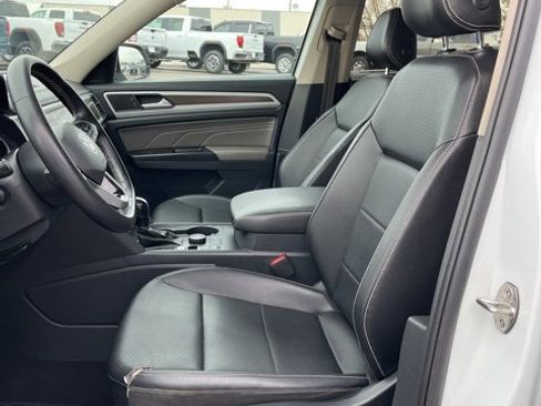 Used 2021 Volkswagen Atlas SE image 31