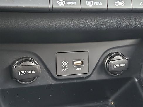 Used 2017 Hyundai Tucson SE image 18