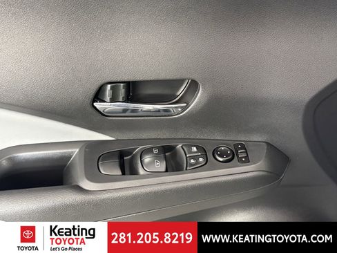 Used 2024 Nissan Kicks SR w/ SR Premium Package image 12