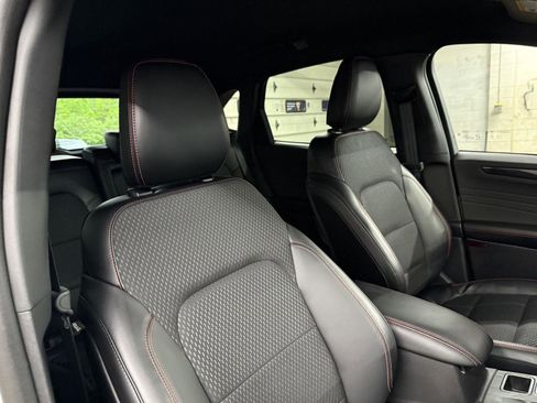 Used 2025 Ford Escape ST-Line w/ Equipment Group 301A FWD image 13
