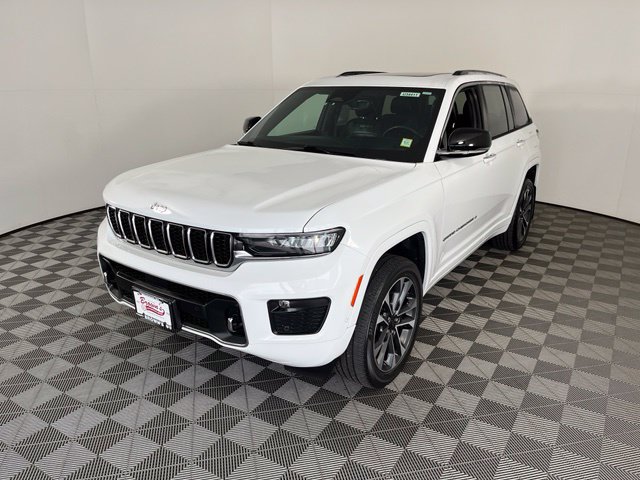 Used 2022 Jeep Grand Cherokee Overland AWD/4WD image 3