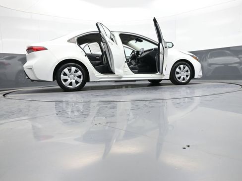 Certified 2020 Toyota Corolla LE image 47