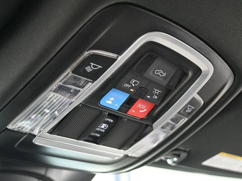 Used 2025 RAM 3500 Laramie image 26