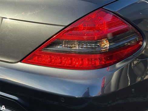 Used 2009 Mercedes-Benz SL 550 image 10