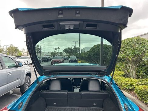 Used 2017 Toyota Prius Prime Advanced image 16