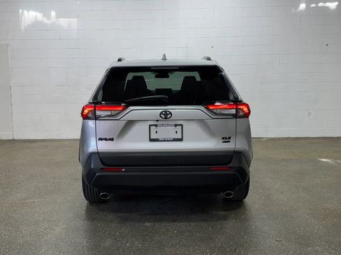 Used 2020 Toyota RAV4 XLE w/ All Weather Liner Package AWD/4WD image 4