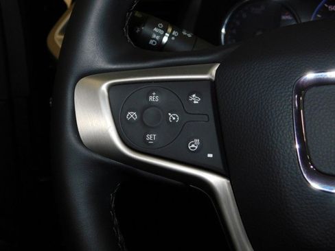 Used 2023 GMC Acadia Denali w/ Denali Ultimate Package image 29