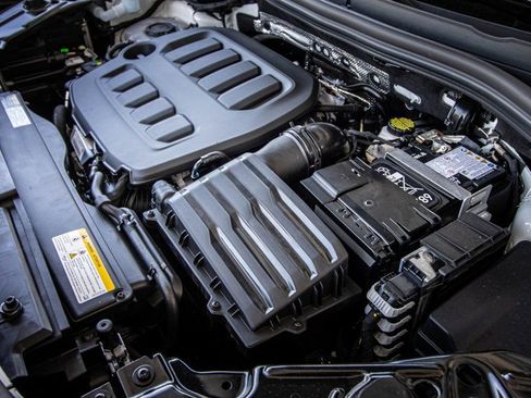 New 2026 Volkswagen Tiguan SE R-Line image 25