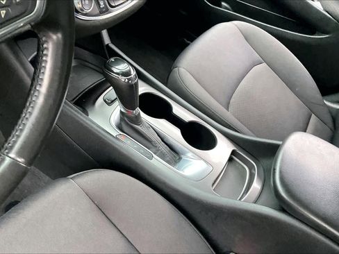 Used 2020 Chevrolet Malibu RS FWD image 16