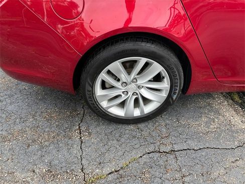 Used 2015 Buick Regal Premium w/ Experience Buick Package image 18