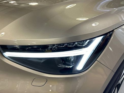 Certified 2023 Volvo XC40 Recharge Ultimate w/ Protection Package Premier AWD/4WD image 7
