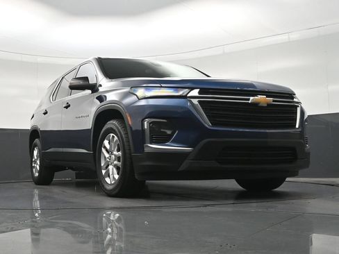 Used 2023 Chevrolet Traverse LS FWD image 31