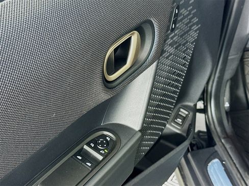 Certified 2025 MINI Cooper S image 17