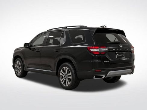 Used 2025 Honda Pilot Elite image 6