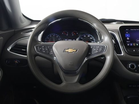 Used 2021 Chevrolet Malibu LT image 33