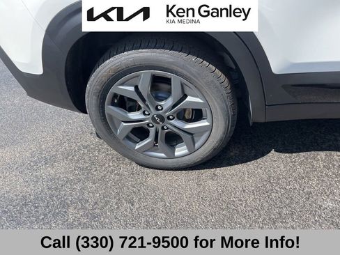Used 2024 Kia Seltos S AWD/4WD image 23