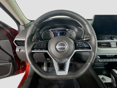 Used 2024 Nissan Altima 2.5 SL image 13