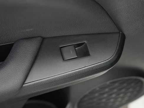 Used 2021 Toyota Prius Prime LE w/ Carpet Mat Package (TMS) FWD image 24