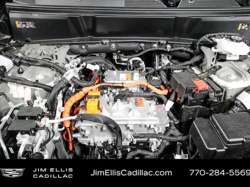 Certified 2026 Cadillac Vistiq Luxury AWD/4WD image 31