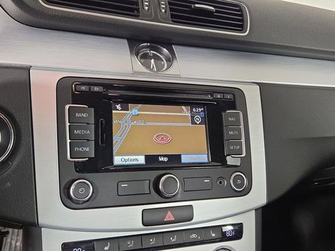 Used 2015 Volkswagen CC Sport image 17