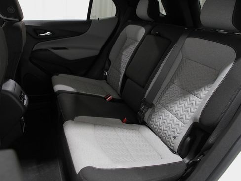 Certified 2022 Chevrolet Equinox LS w/ LS Convenience Package image 17